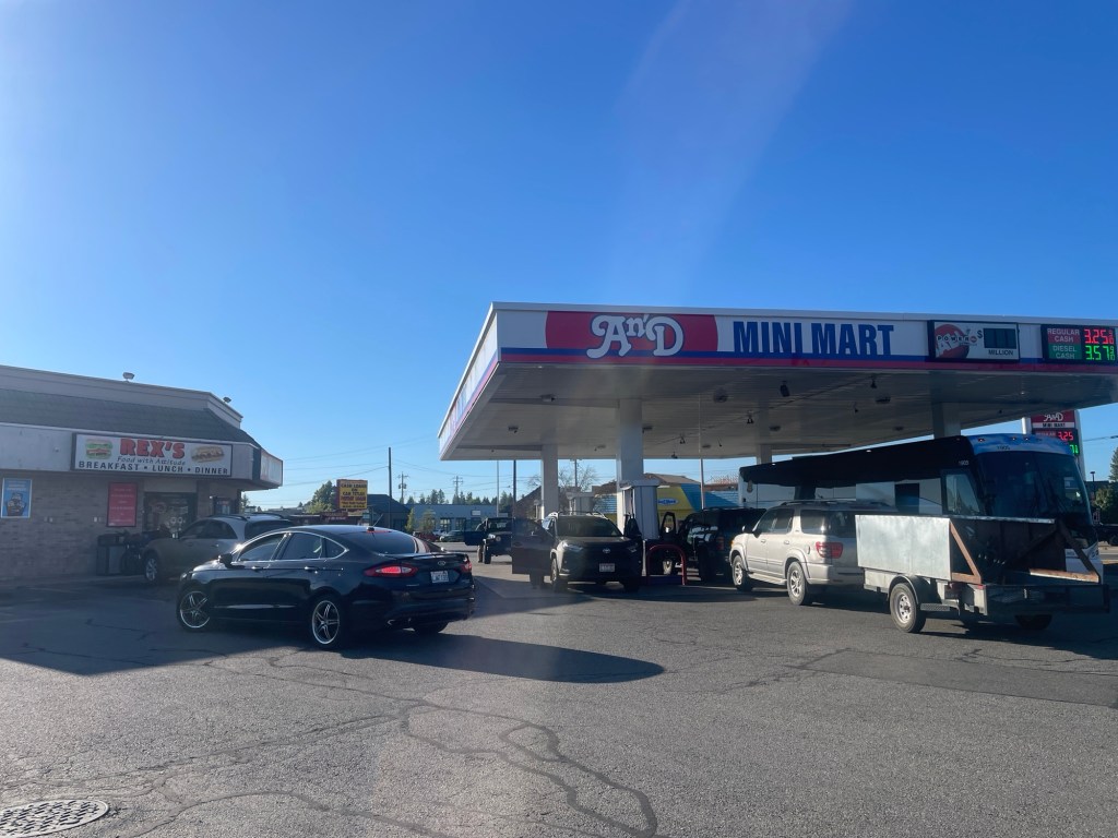 Bus Station vs.&nbsp;Stop